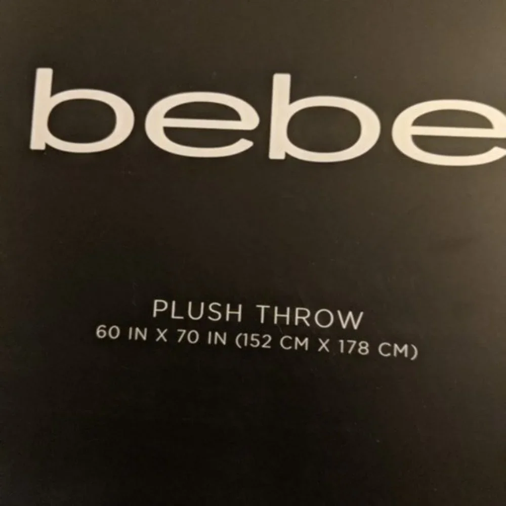 BEBE Plush Throw Blanket NWT
